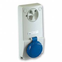 Toma Industrial Mural con interruptor de Bloqueo Pratika 16A 2P+T 200-250V IP44 - 82081